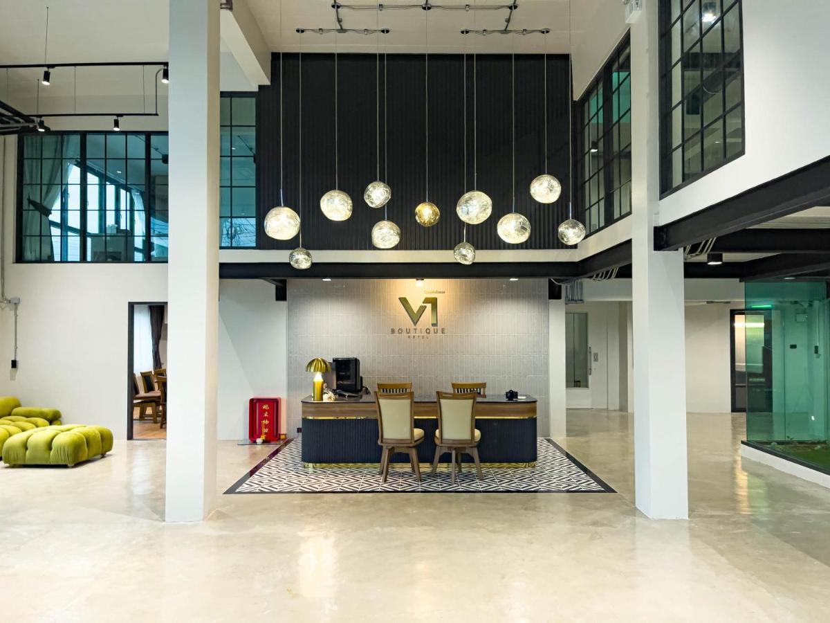 V1 Boutique Hotel Kanchanaburi Zewnętrze zdjęcie