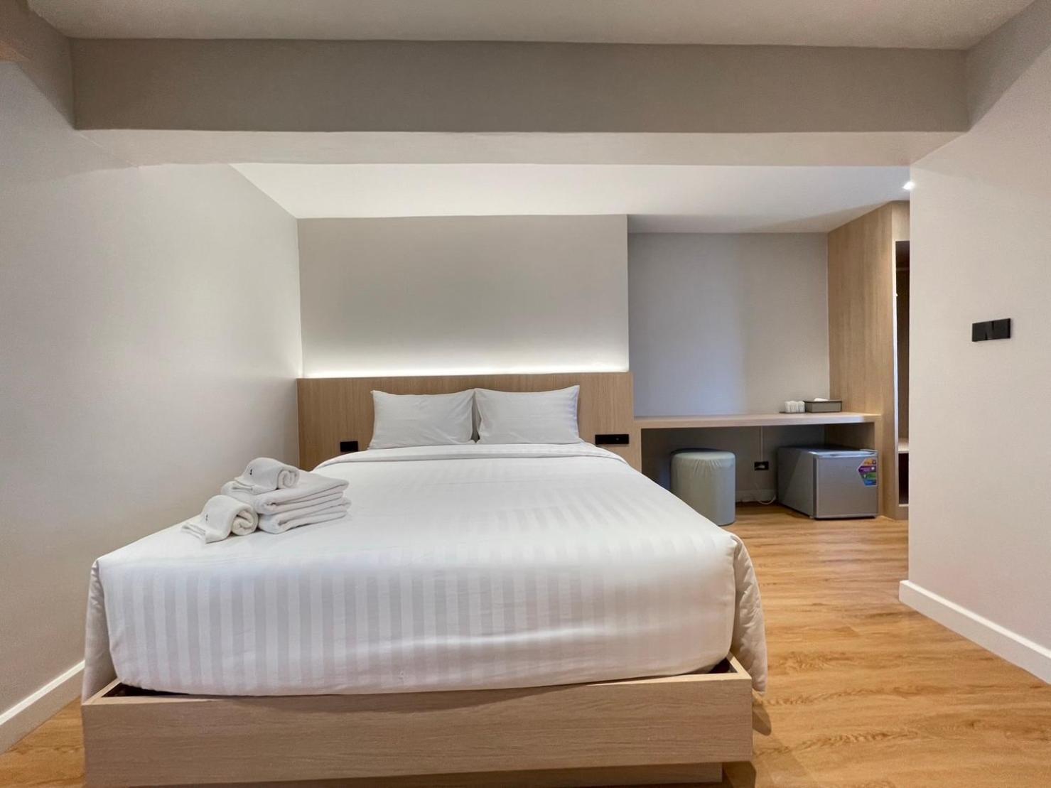 V1 Boutique Hotel Kanchanaburi Zewnętrze zdjęcie